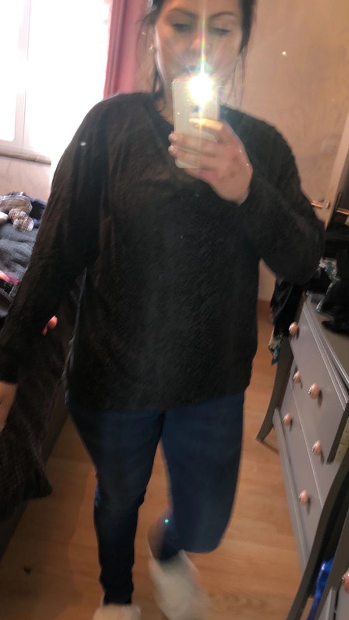 Pull taille 5 gris et noir