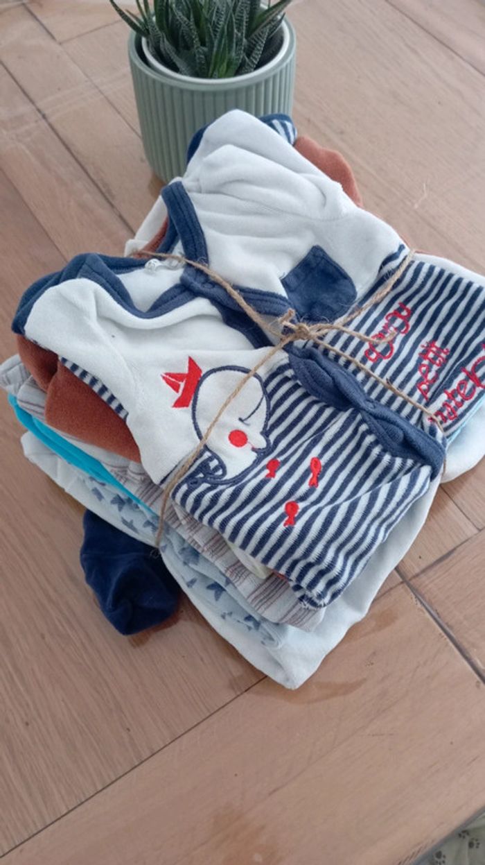 Lot de 9 pyjamas