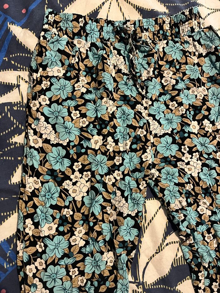 Pantalon fluide élastique fleuri