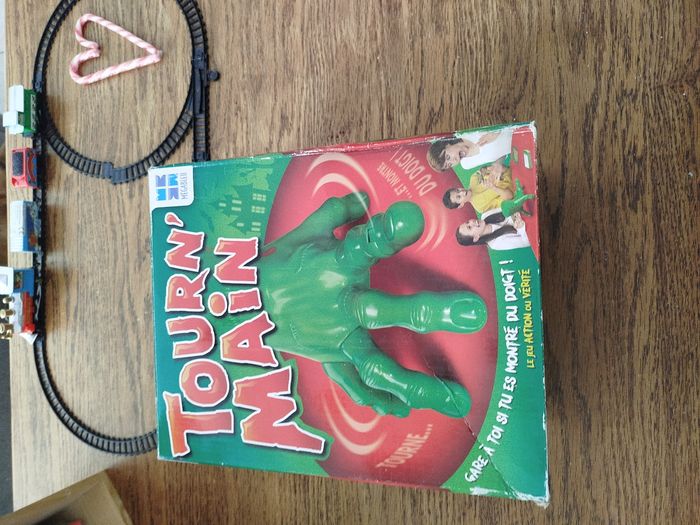 un jeu qui retourne littéralement le cerveau et la main ?