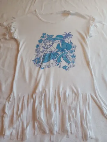 Chemise de nuit a franges de taille 6 ans.