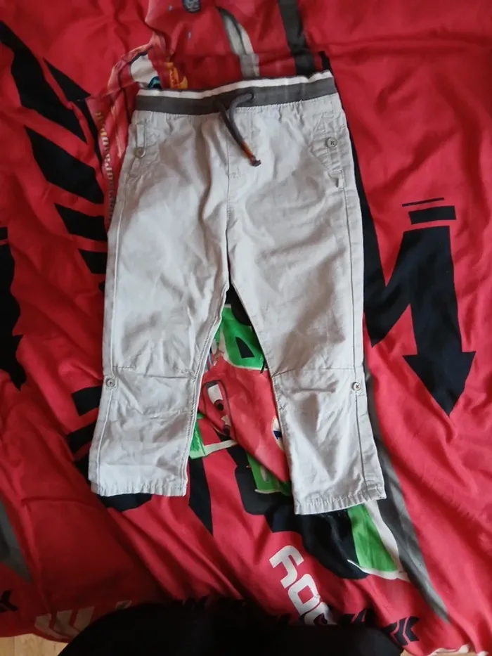 Pantalon Obaïbi taille 2 ans