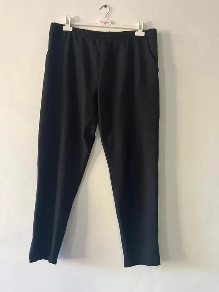 Pantalon noir - Taille 46 - photo numéro 2