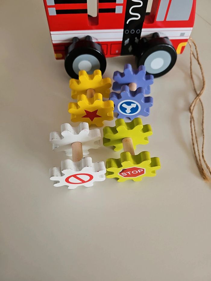 Camion à tracter jeu d'éveil - photo numéro 3