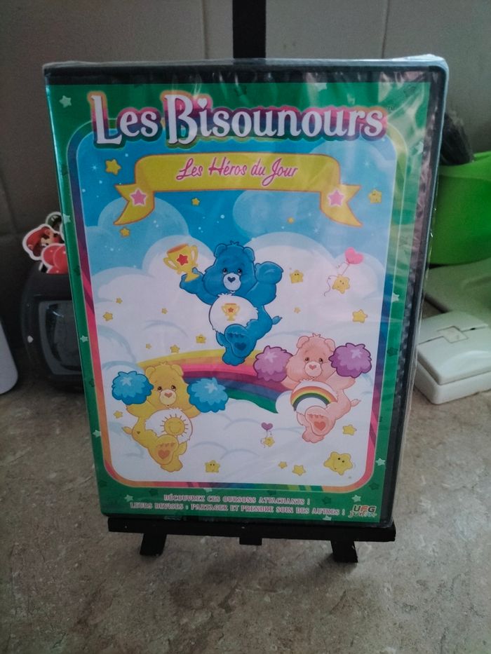 DVD 🔥 Les bisounours les héros du jour