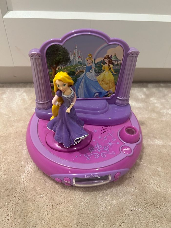 Réveil Projecteur Disney Princesse Raiponce en 3D - photo numéro 2