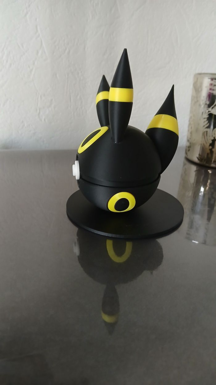 Pokeball Noctali - photo numéro 2
