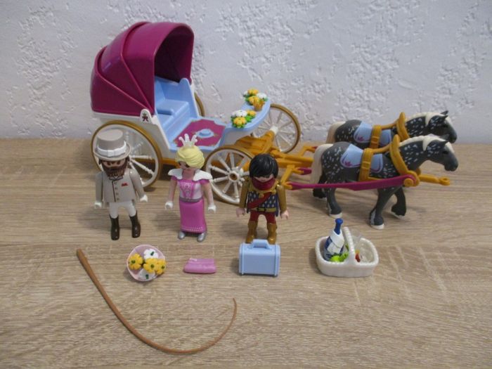 Playmobil 70449 - Calèche et couple royal - photo numéro 3