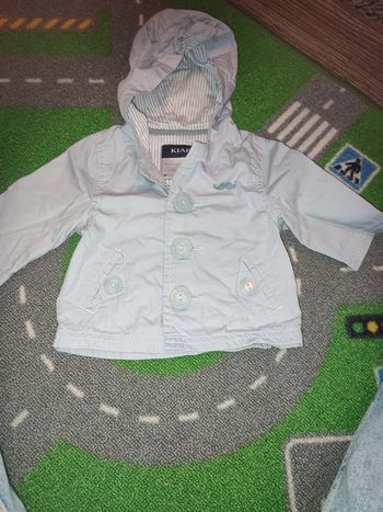 veste bleu clair bébé