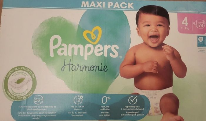 lots 2  cartons pampers harmonie  taille 4 (148 couches)