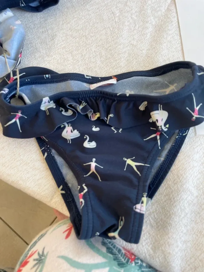 Lot de 2 maillots de bain 5-6 ans - photo numéro 3