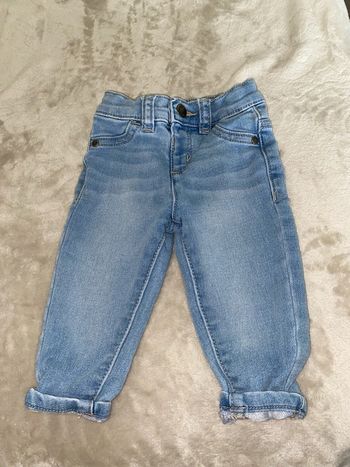 Jean taille 9 mois