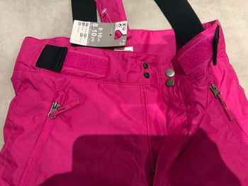 Pantalon de ski 8/10 ans rose neuf 