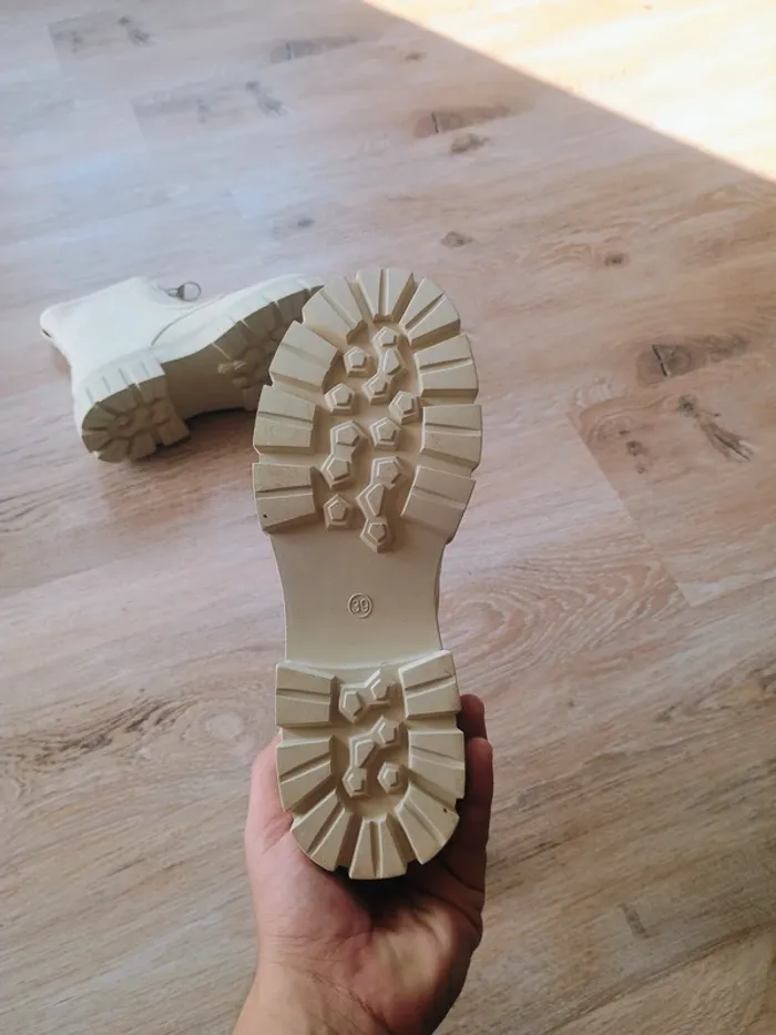 Bottines chunky beiges Claudia Ghizzani – T39 – Neuves - photo numéro 4