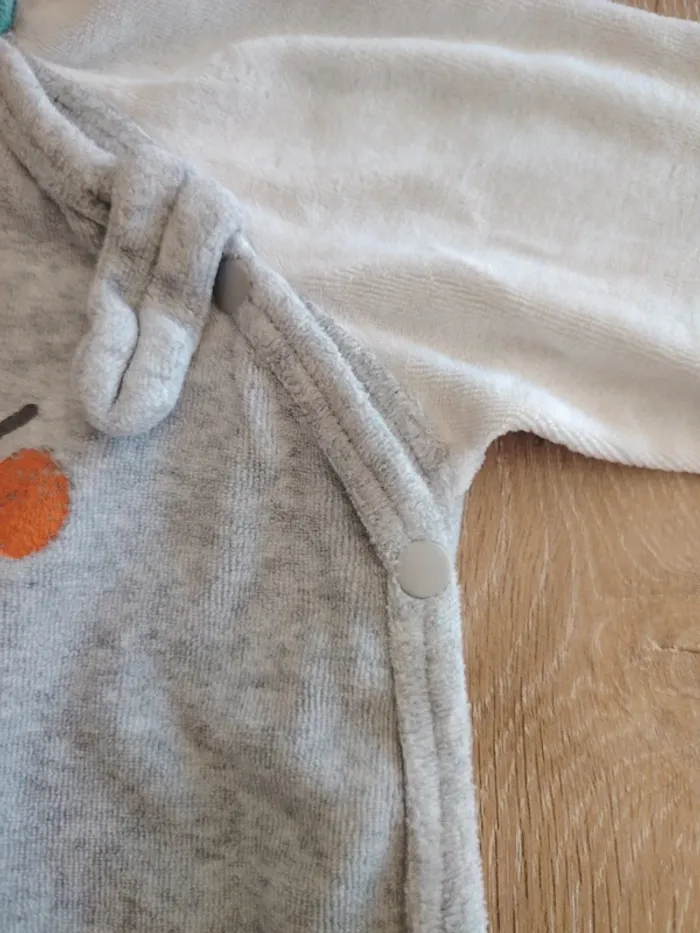 Pyjama velours 1 pièce - photo numéro 2