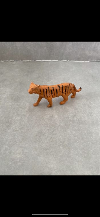 Figurine tigre 🐅