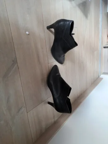 Bottine en cuir