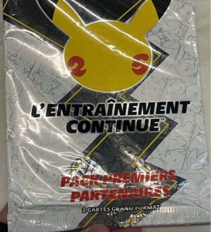 Booster Pokémon 25 ans neuf scellé - photo numéro 2