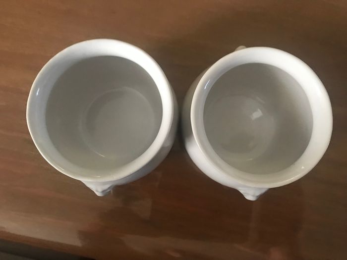 2 récipients ronds blancs - photo numéro 2