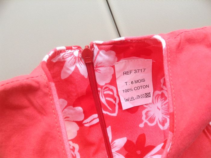 robe rouge à motif fleurs fille 6 mois - photo numéro 3