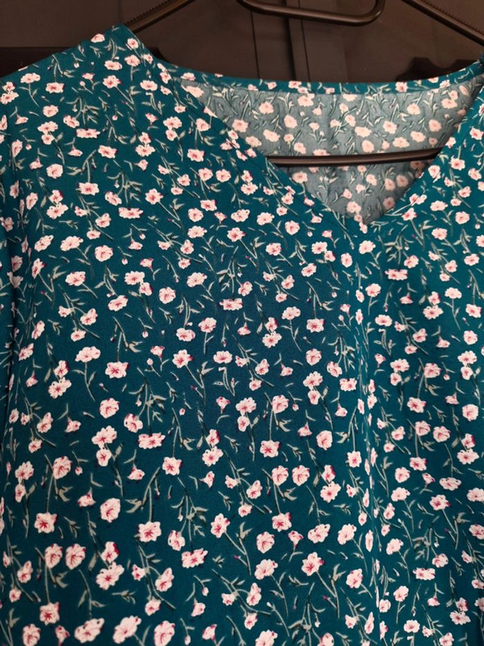 Blouse bleu canard fleurie - photo numéro 2