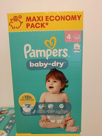 108 couhes pampers taille 4