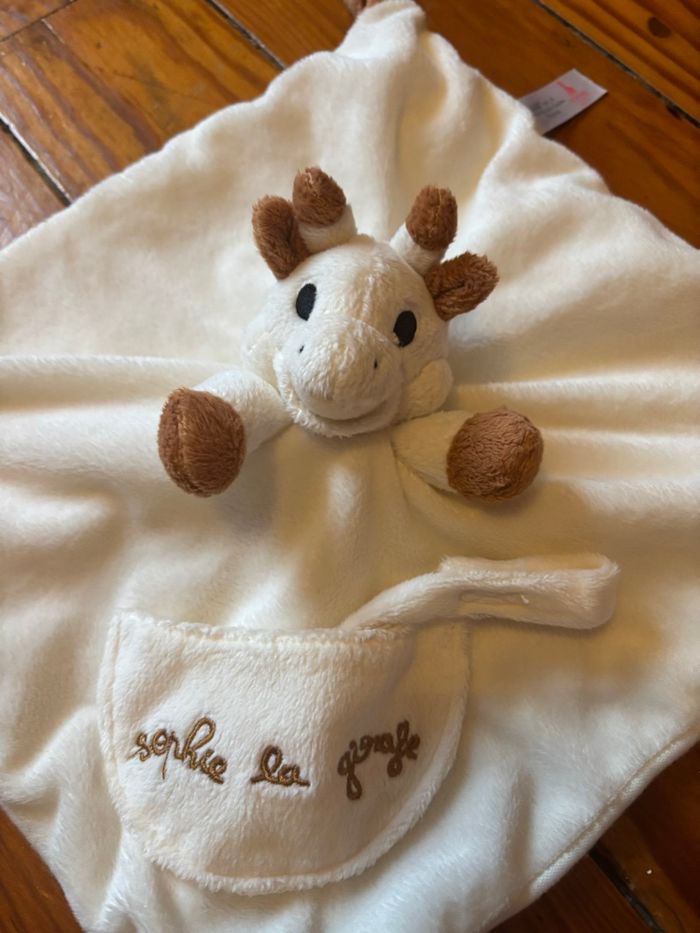 Doudou Sophie la girafe - photo numéro 2