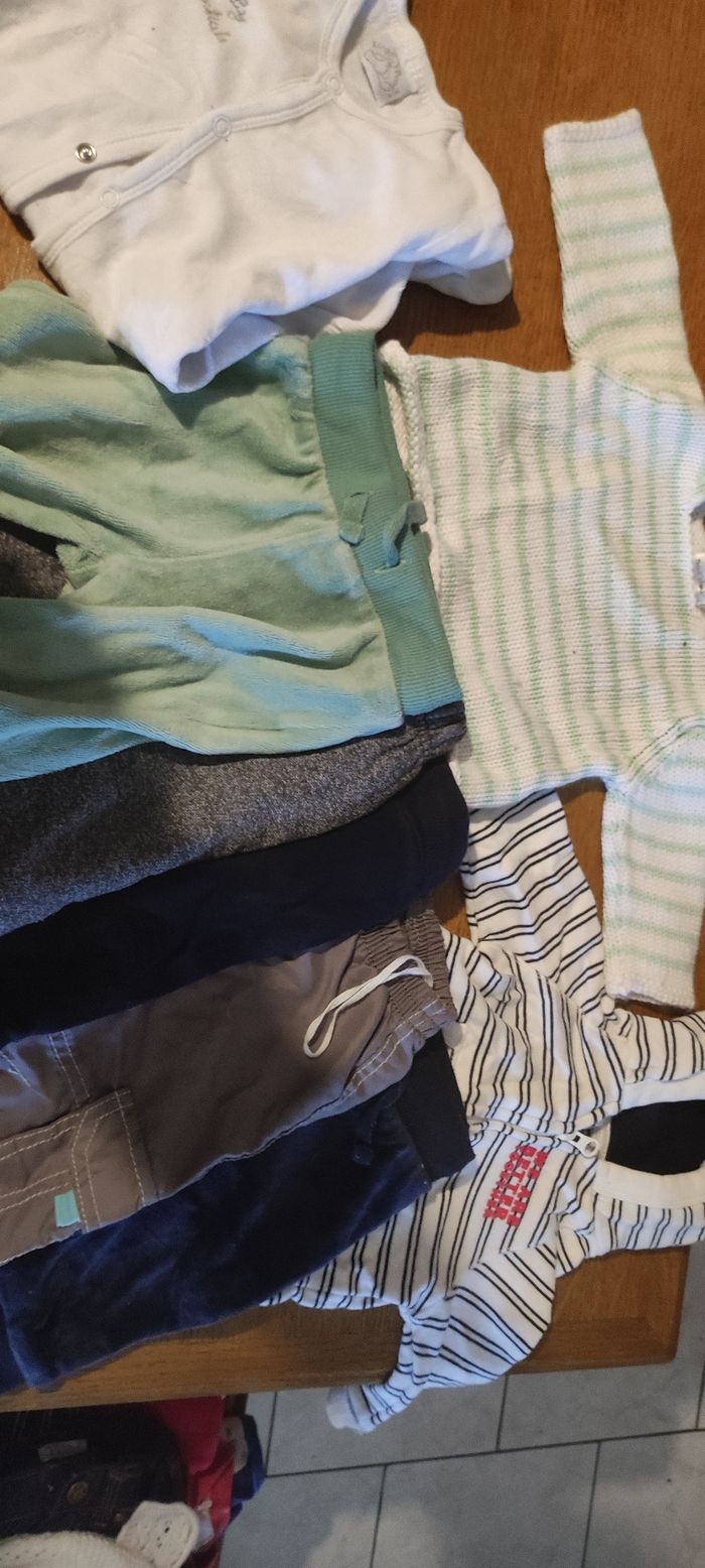 Vêtements bébé - photo numéro 2