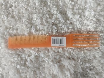 1 peigne afro orange (3 + 1 offert dans tout le dressing)