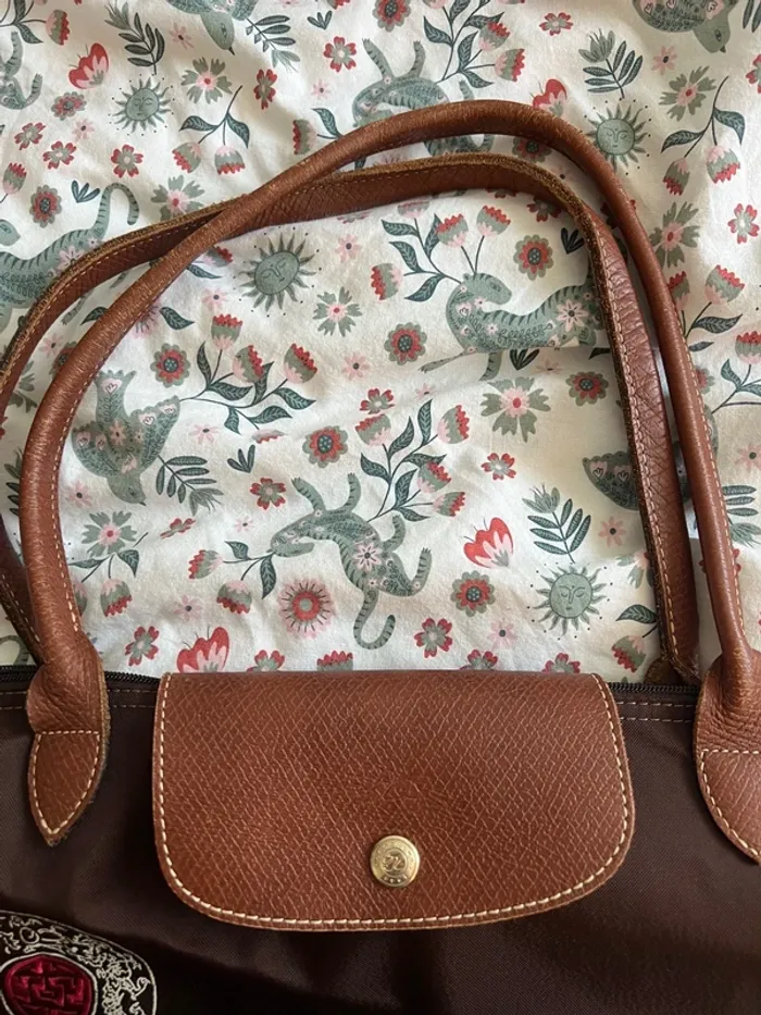 Sac à main Longchamp brodé Asie - photo numéro 3