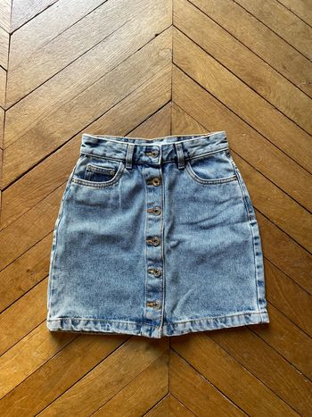 Jupe en jean boutonnée Jennyfer taille 32