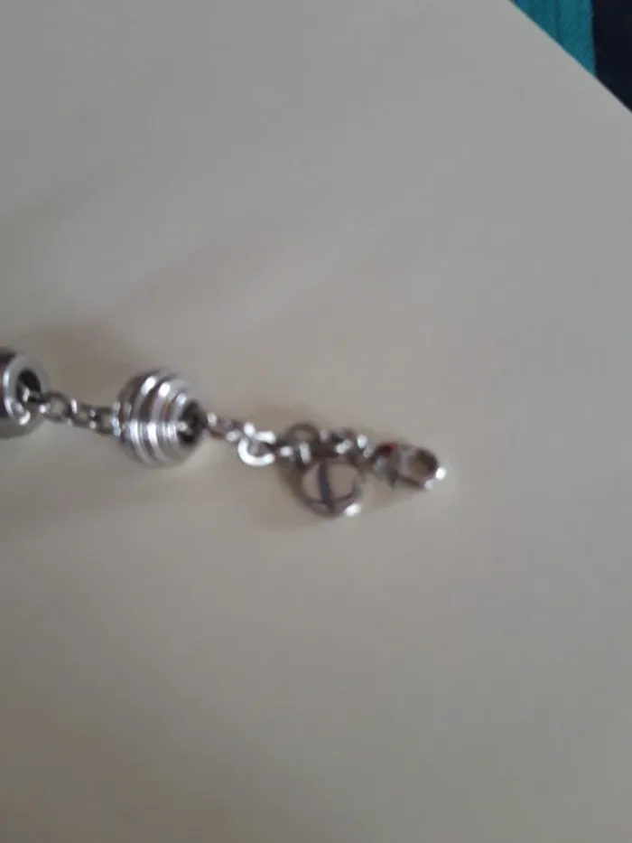 Joli bracelet boules argentées - photo numéro 4