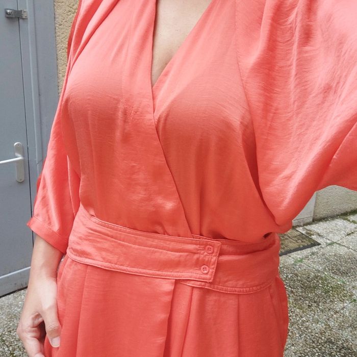Superbe robe neuve See you soon - photo numéro 3