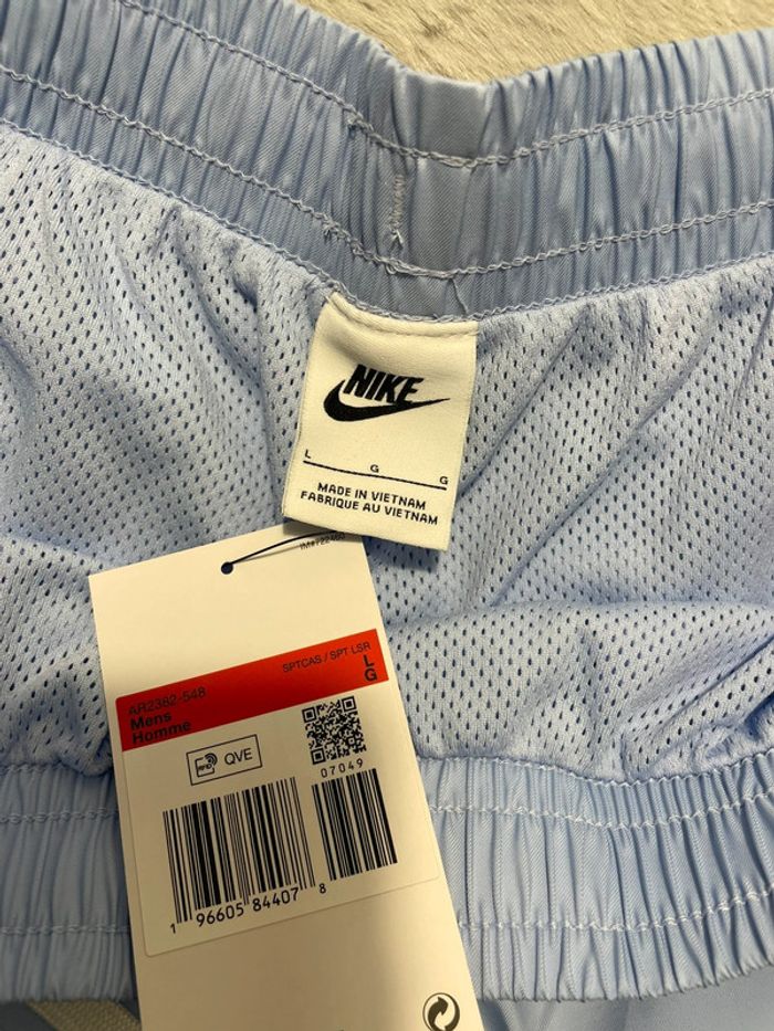 Ensemble Nike T-shirt + short 🩵 Taille L - photo numéro 8