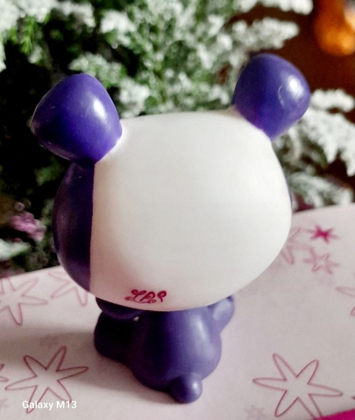 Figurine Littlest Pet Shop Panda blanc et violet - photo numéro 3