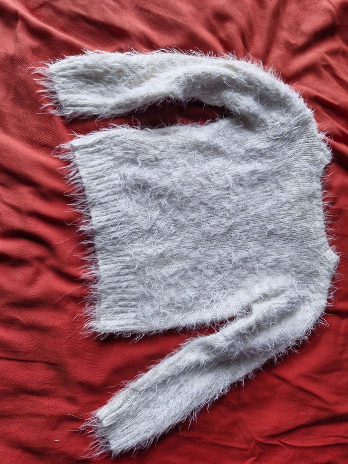 Très beau pull à poils cœur paillettes - photo numéro 5