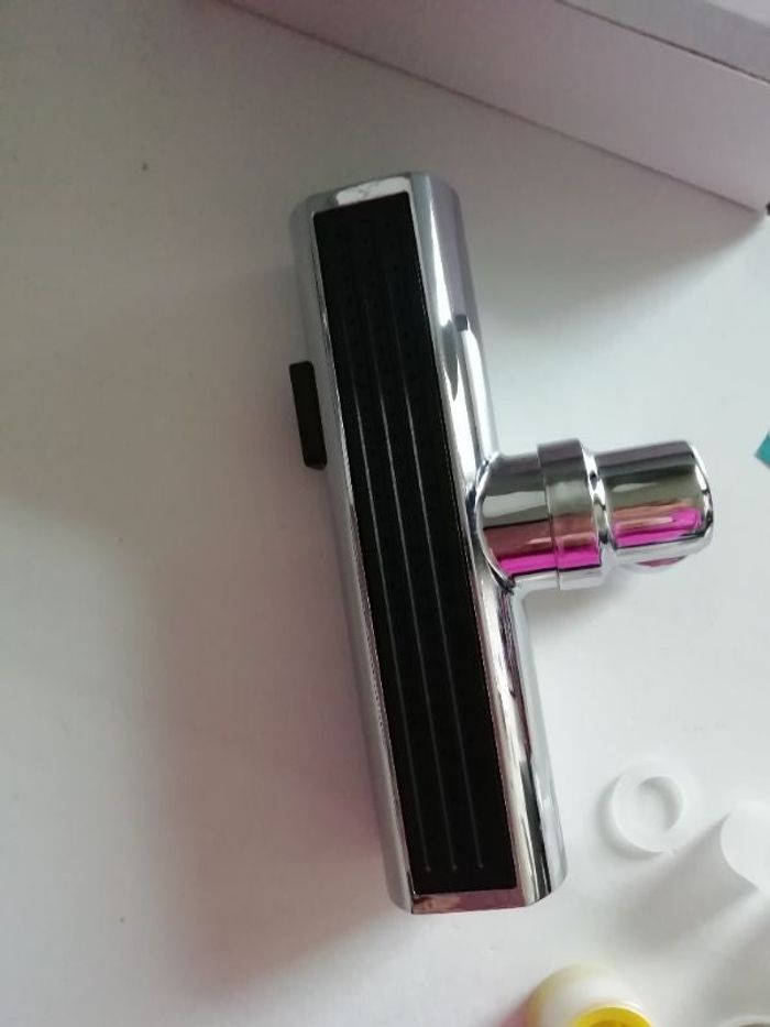 ADAPTATEUR ROBINET DESIGN NEUF