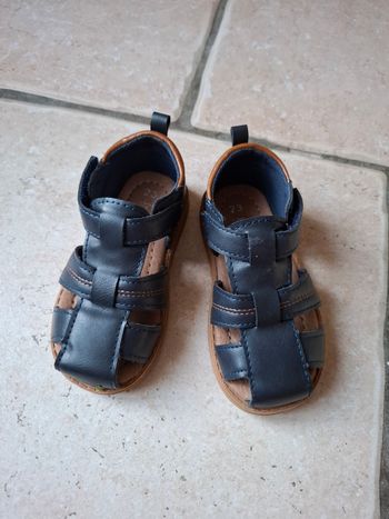Sandales