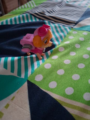 Figurine Stella pat patrouille avec ailes qui se déploie 