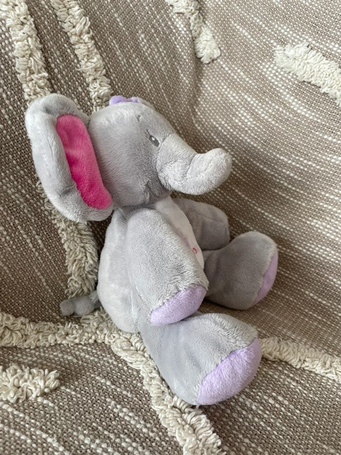 Peluche doudou 21cm Arthur et Lola éléphant gris blanc et rose très bon état - photo numéro 2