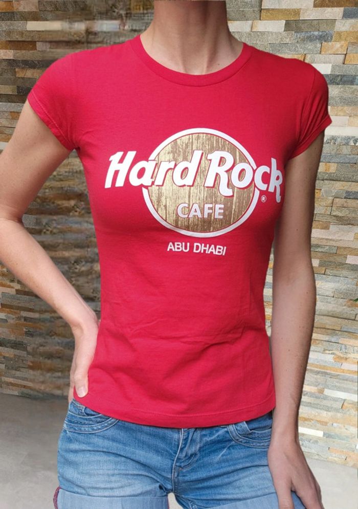 Tee-shirt Hard Rock Café Abu Dhabi taille S neuf