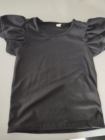 T-shirt manches volantées T.130 cm