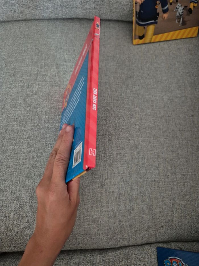 Livre Sam le pompier "sam sauve noël" - photo numéro 3