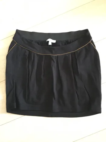 Jupe courte grossesse noire T.38-40 envie de fraise