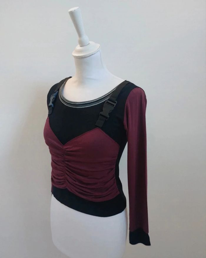 Top vintage y2k avec fronces et clips bordeaux et noir taille S - photo numéro 3