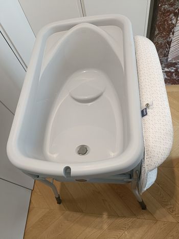 PRIX SACRIFIÉ Table à langer Chicco