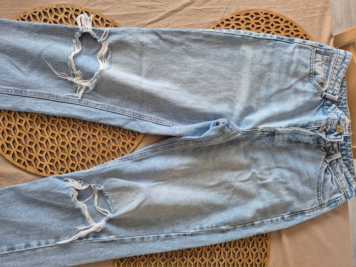 Jeans à trou