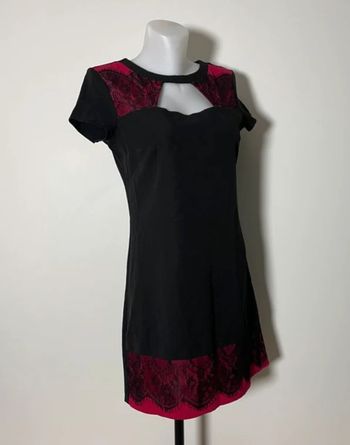 Robe noire et rose à dentelle Cache Cache