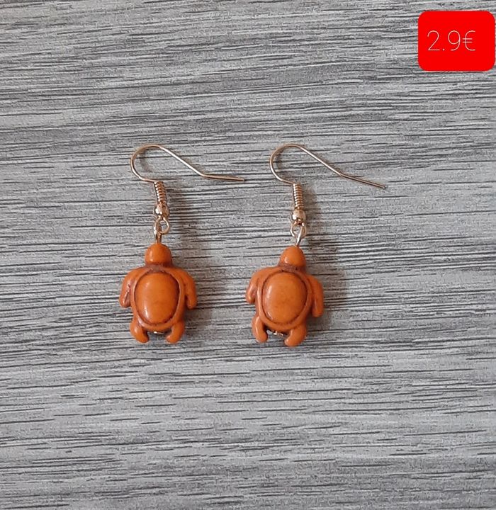 a vendre boucles d'oreilles.neuves emballees