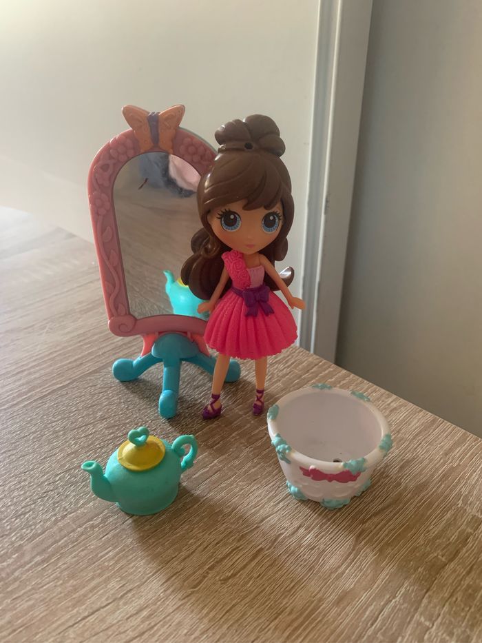 Poupée pet shop + accessoires - photo numéro 2